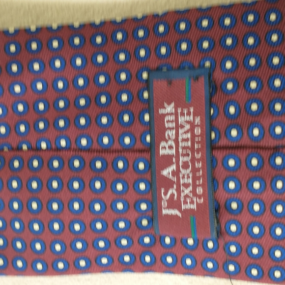 Jos A Bank Executive Collection Red and Blue All Silk 4" Tie - Picture 2 of 7